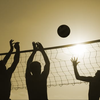 ThinkstockPhotos-144192728_beachvolleyball ThinkstockPhotos-144192728_beachvolleyball