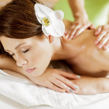 Web_Square-ThinkstockPhotos-477918925_woman_massage